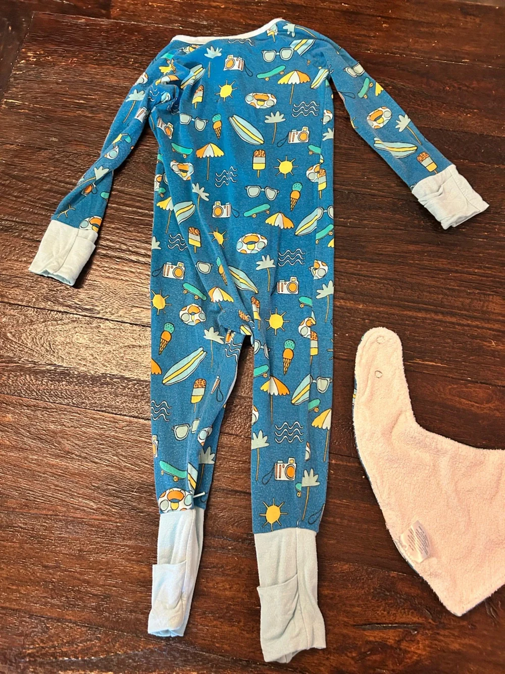 Little Sleepies Surf’s Up Bamboo Viscose Zippy- 12/18 months and Matching Bib